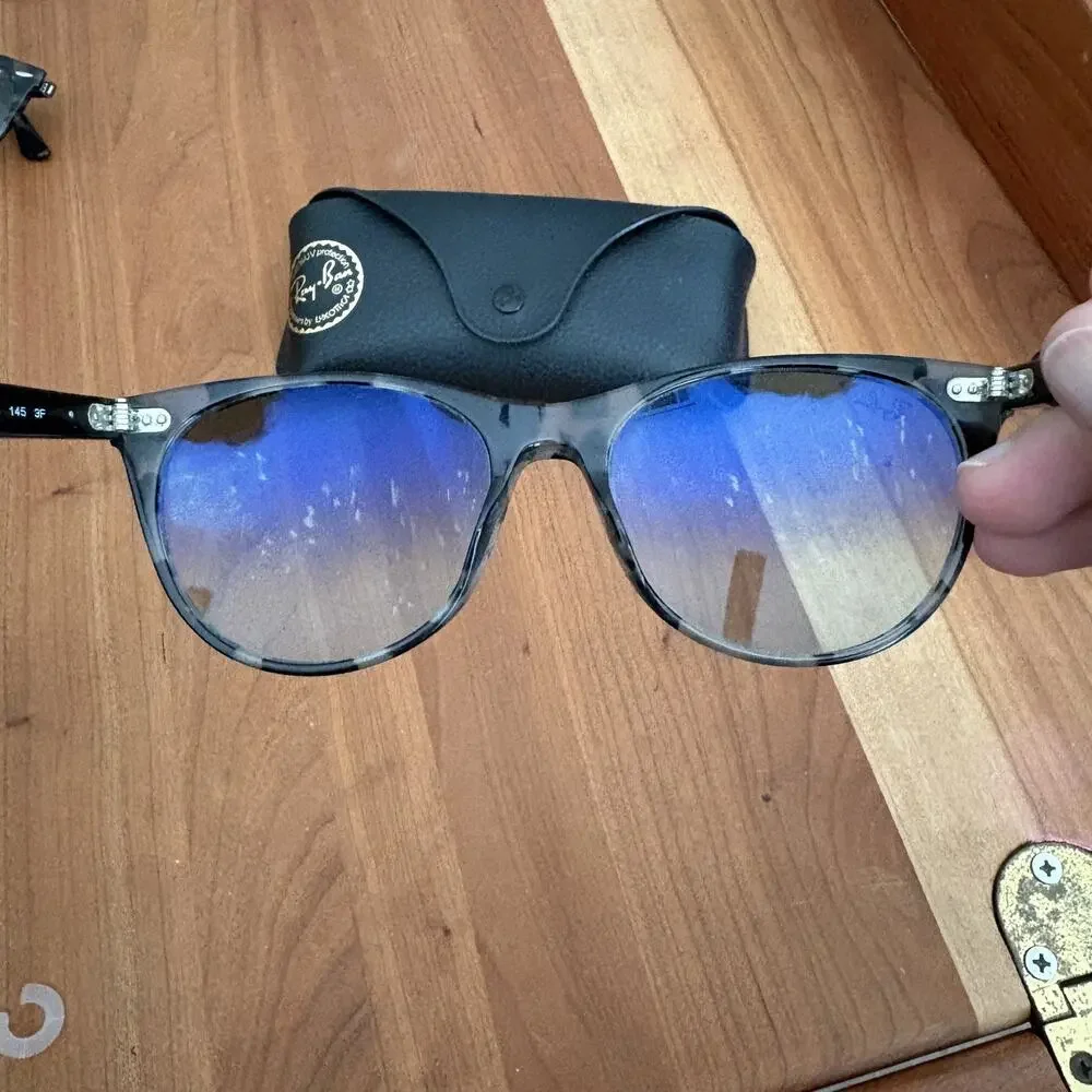 Ray-Ban RB2185 Wayfarer II Sunglasses Black Plastic Frame Gray Tinted 52-18